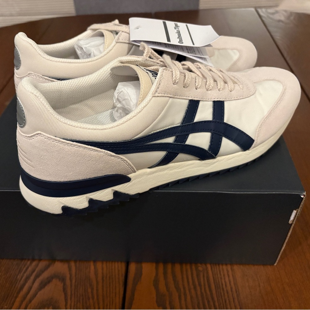 NWT Onitsuka Tiger California 78 sneakers
